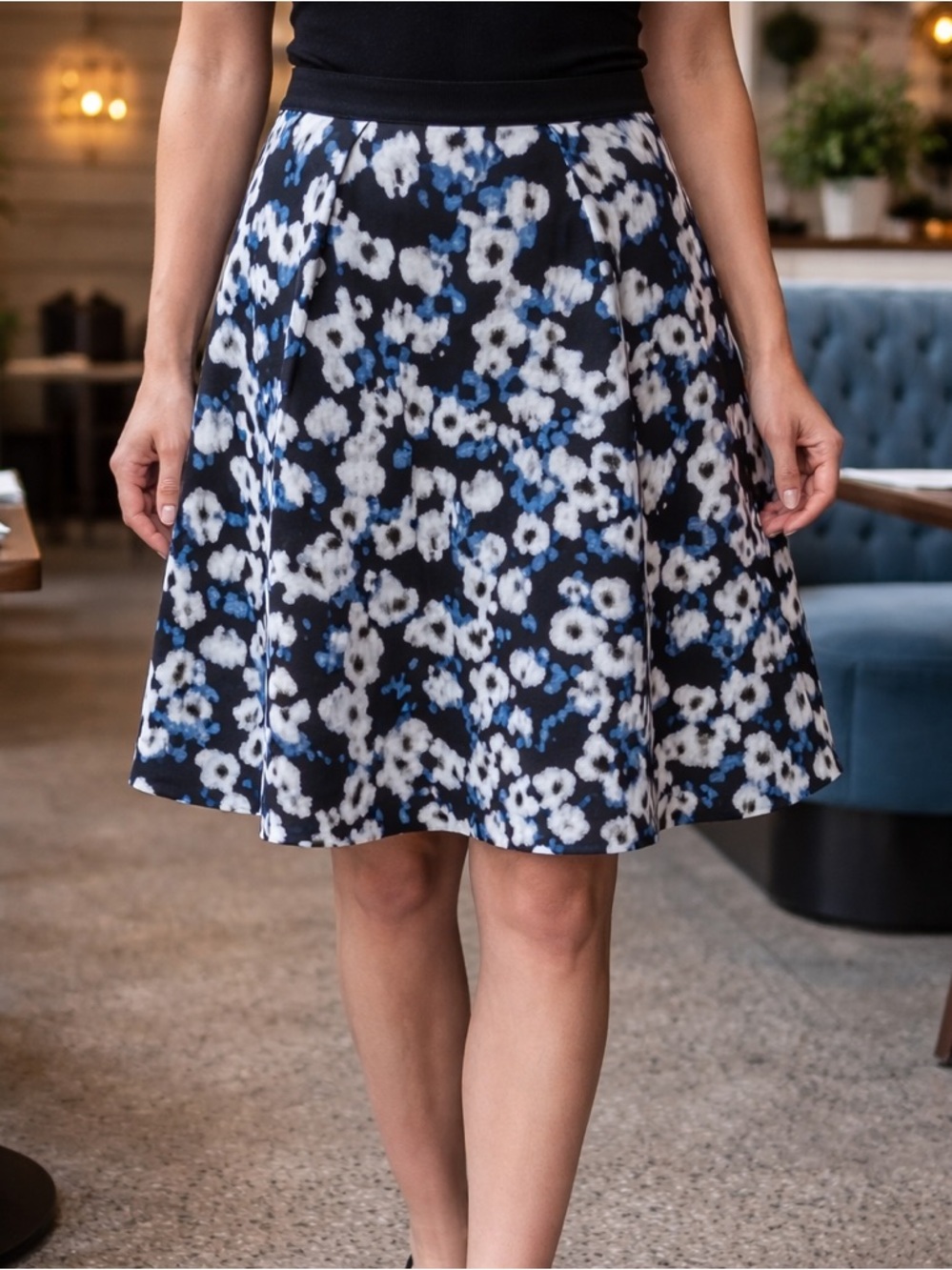 Ellen Tracy Floral Floral Midi Skirt - Pockets - Pleated, Lined, Black Blue